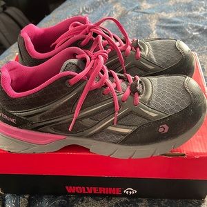 Used Wolverine Women's Jetstream Safety Shoes - Grey/Pink Comp Toe Work Shoe.